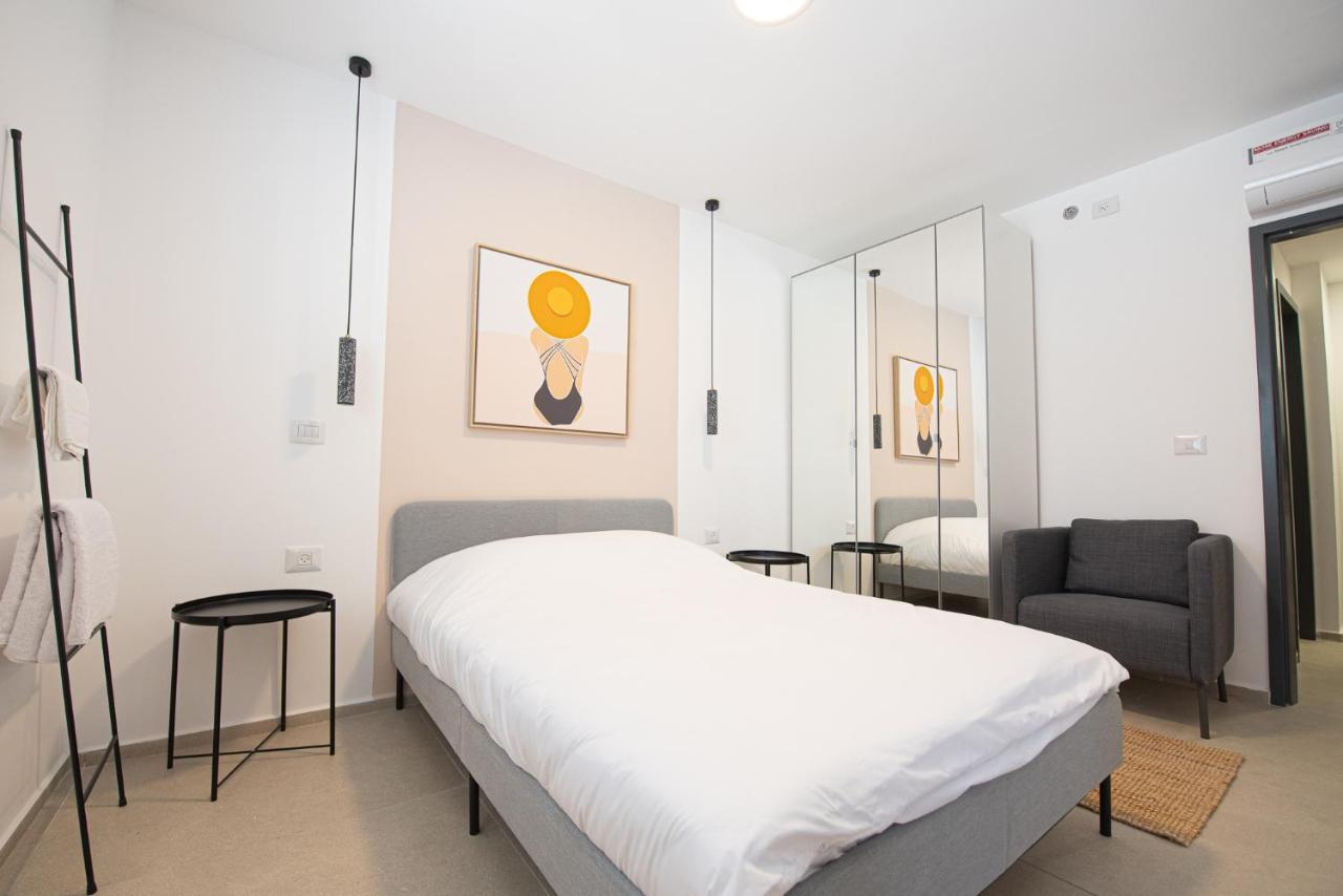 Port City Haifa - Downtown Luxury Apartments Екстер'єр фото