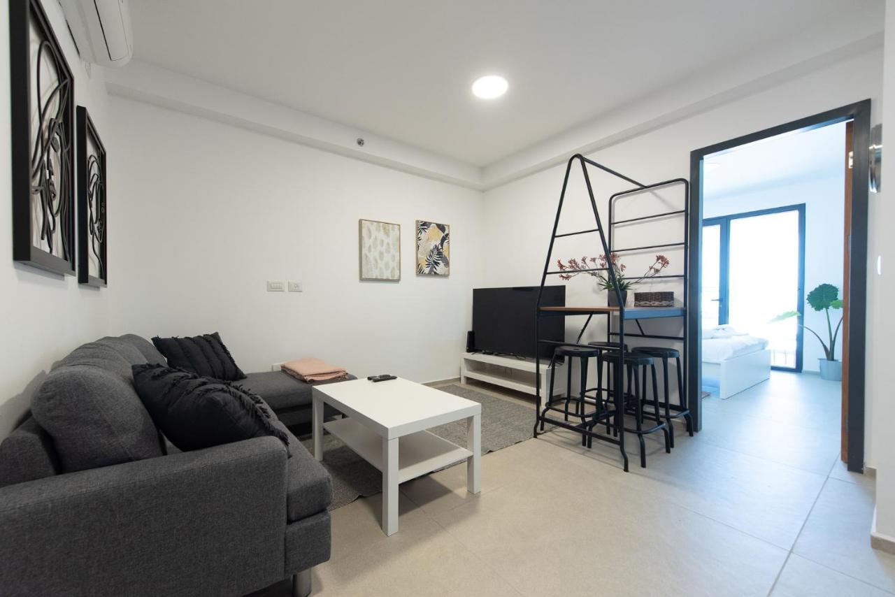 Port City Haifa - Downtown Luxury Apartments Екстер'єр фото
