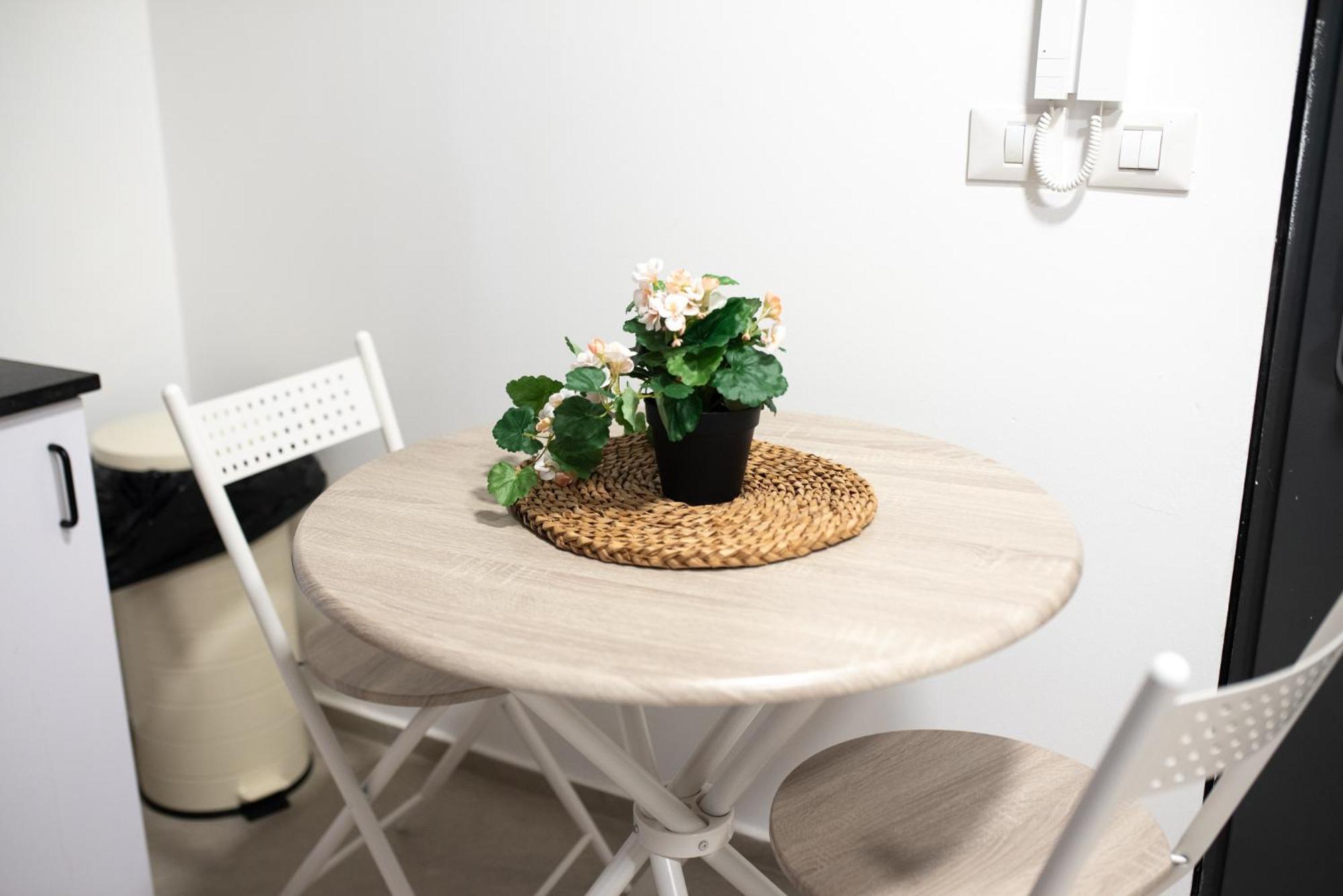 Port City Haifa - Downtown Luxury Apartments Екстер'єр фото